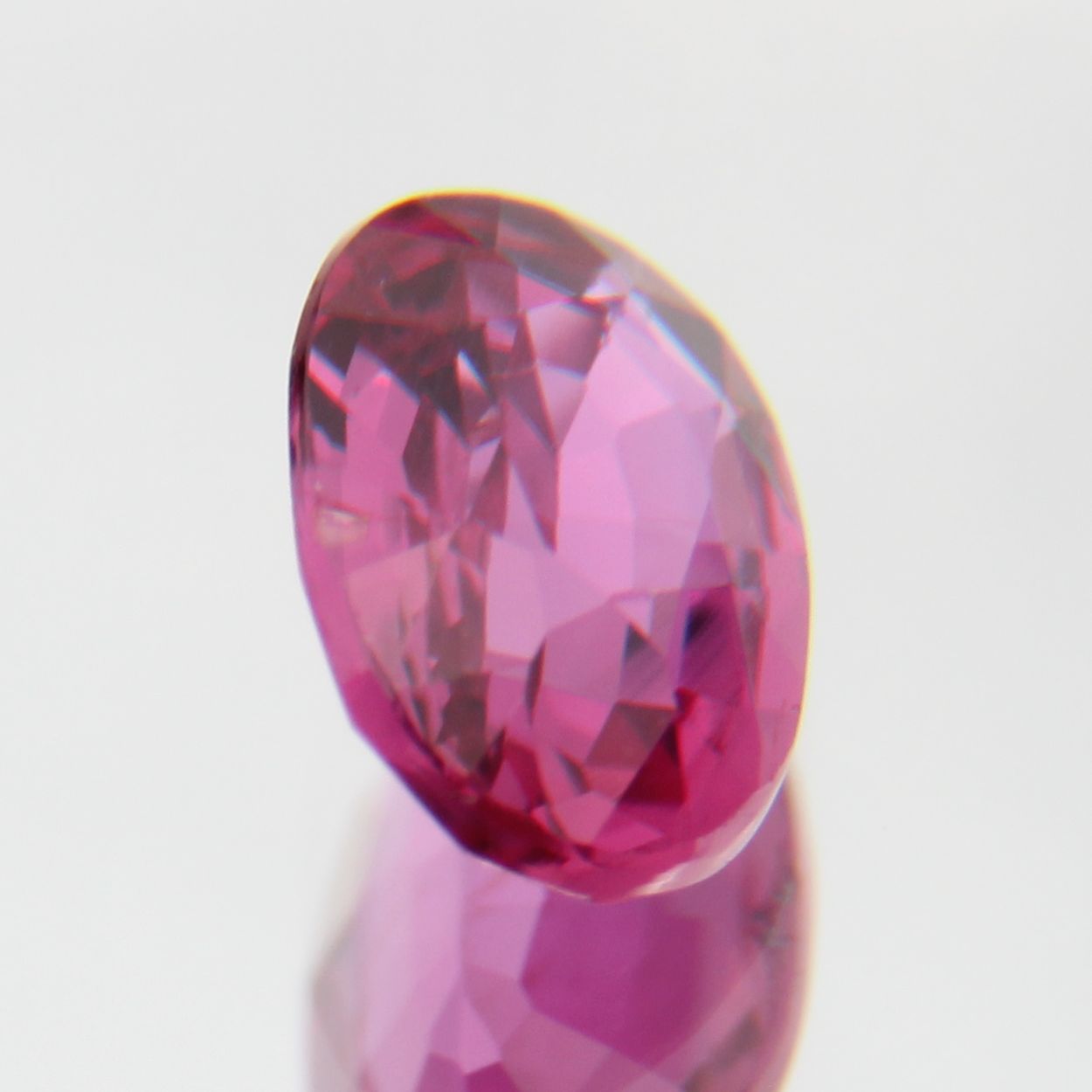 pinker Saphir 0.46ct 