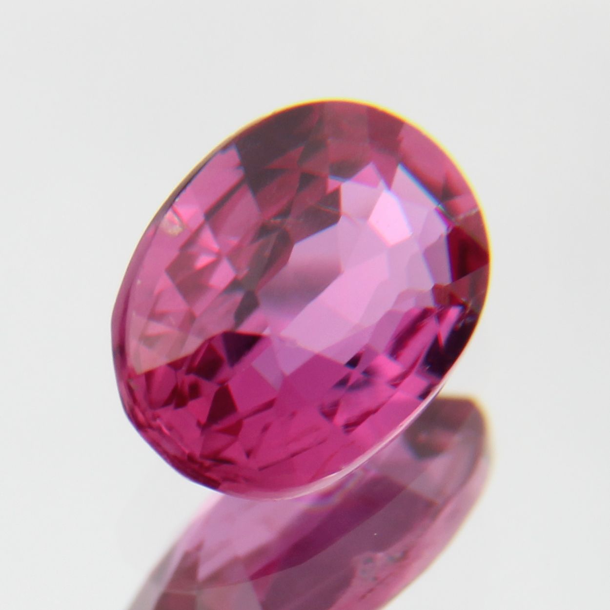 pinker Saphir 0.46ct 