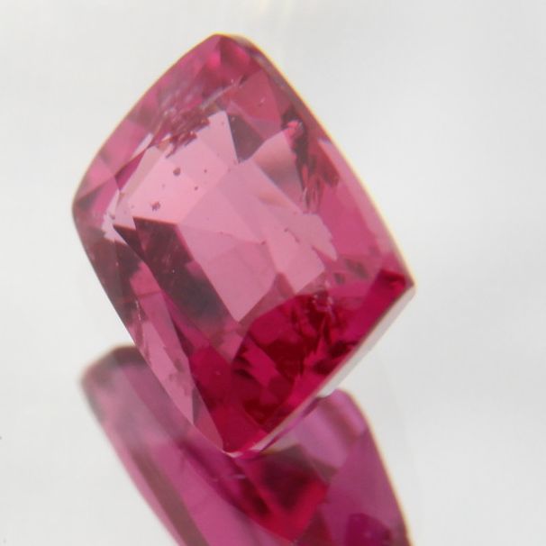pinker Saphir 0.51 ct