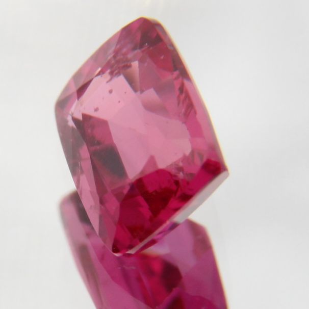 pinker Saphir 0.51 ct