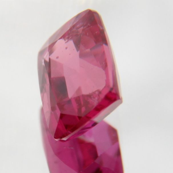 pinker Saphir 0.51 ct