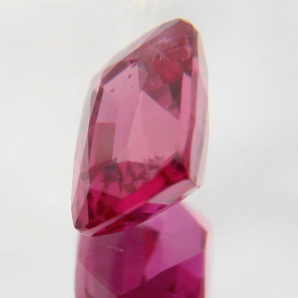 pinker Saphir 0.51 ct