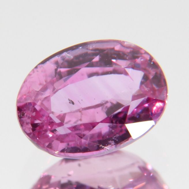 pinker Saphir 0.82ct