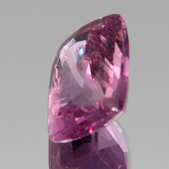 Pinker Saphir 1.03 ct