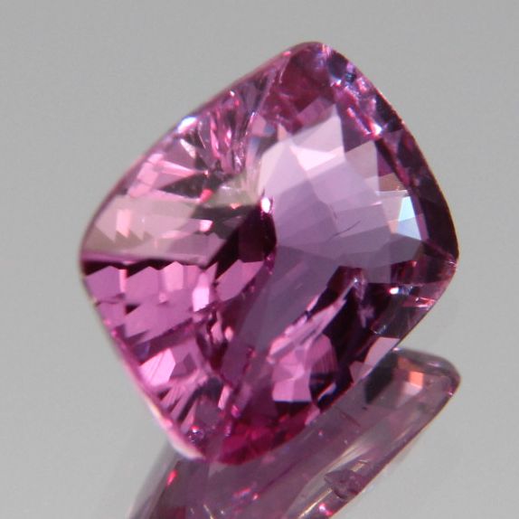 Pinker Saphir 1.03 ct