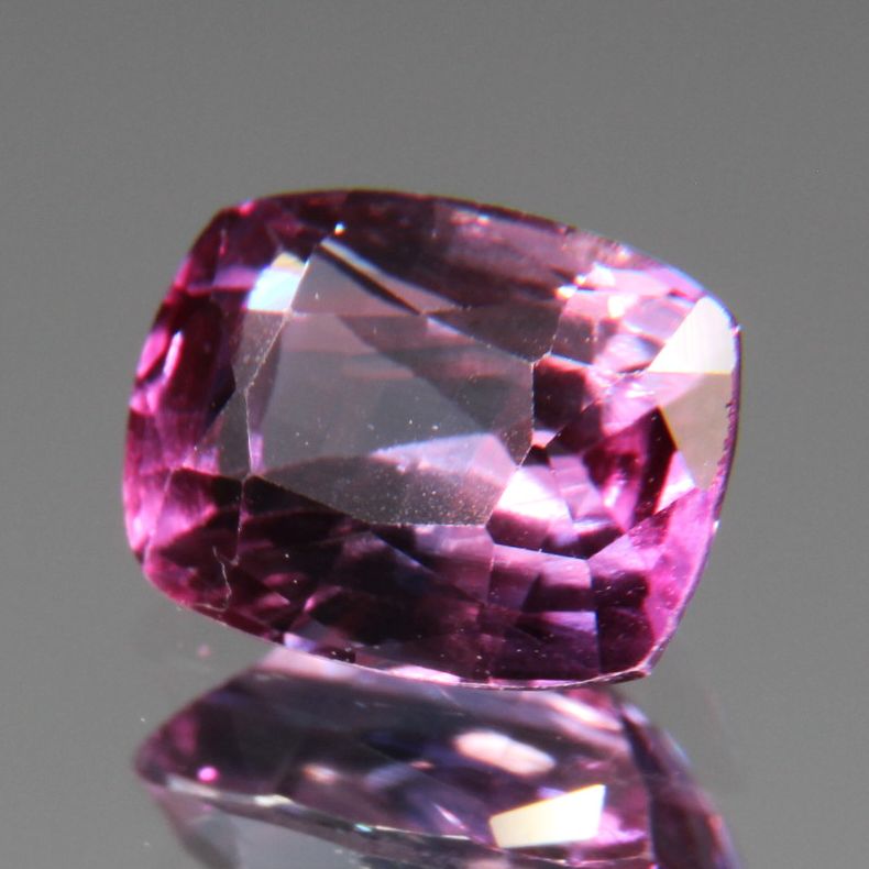 Purpur-Pinker Saphir 1.13 ct