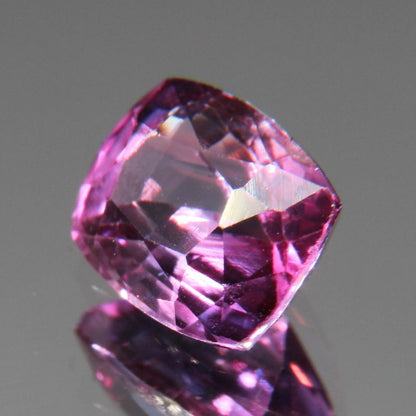 Purpur-Pinker Saphir 1.13 ct