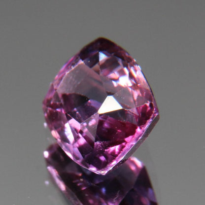 Purpur-Pinker Saphir 1.13 ct