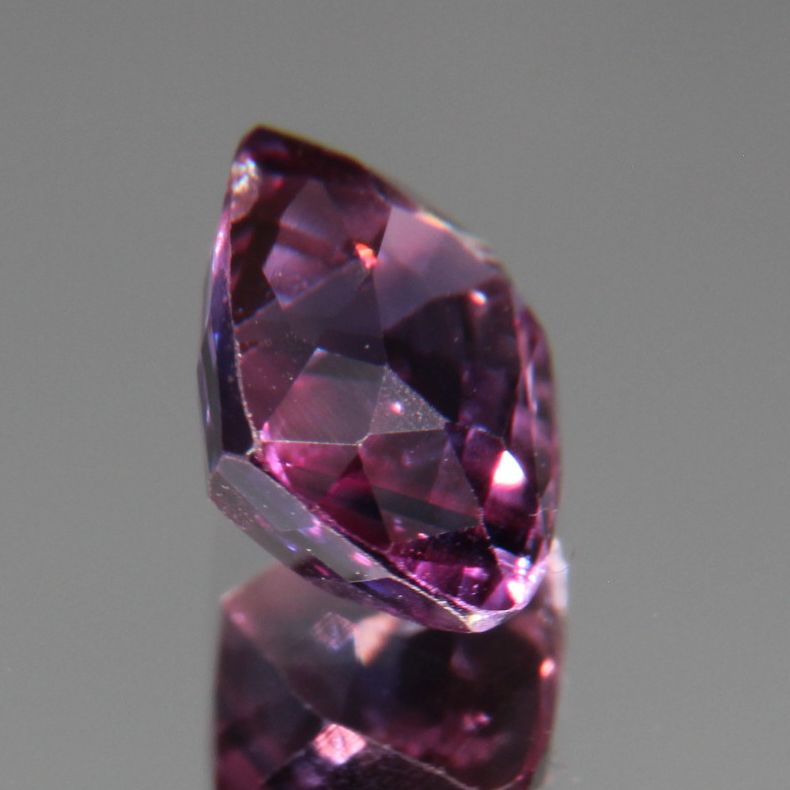 Purpur-Pinker Saphir 1.13 ct