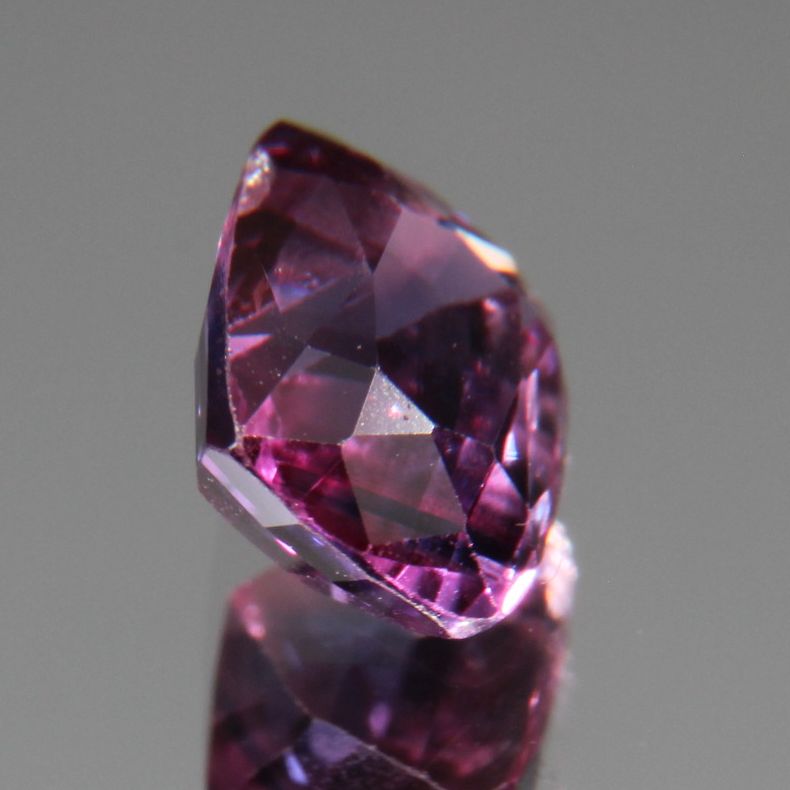 Purpur-Pinker Saphir 1.13 ct