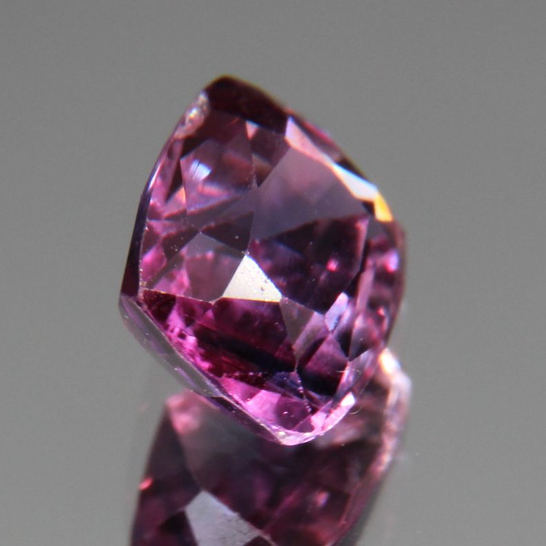 Purpur-Pinker Saphir 1.13 ct