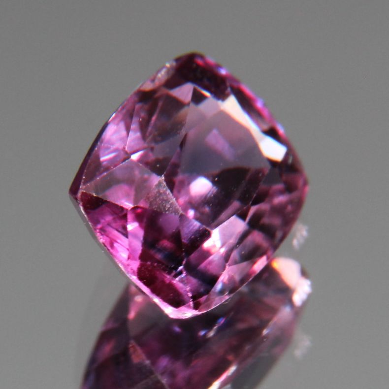 Purpur-Pinker Saphir 1.13 ct