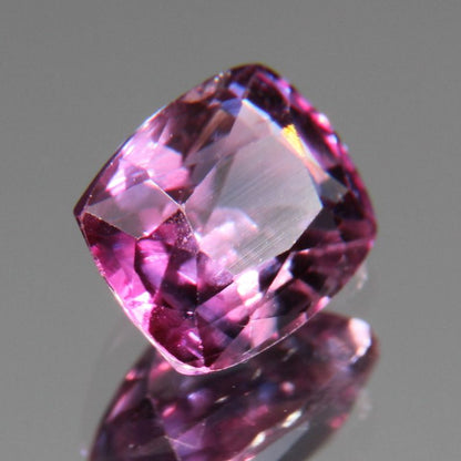 Purpur-Pinker Saphir 1.13 ct
