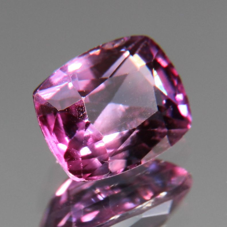 Purpur-Pinker Saphir 1.13 ct