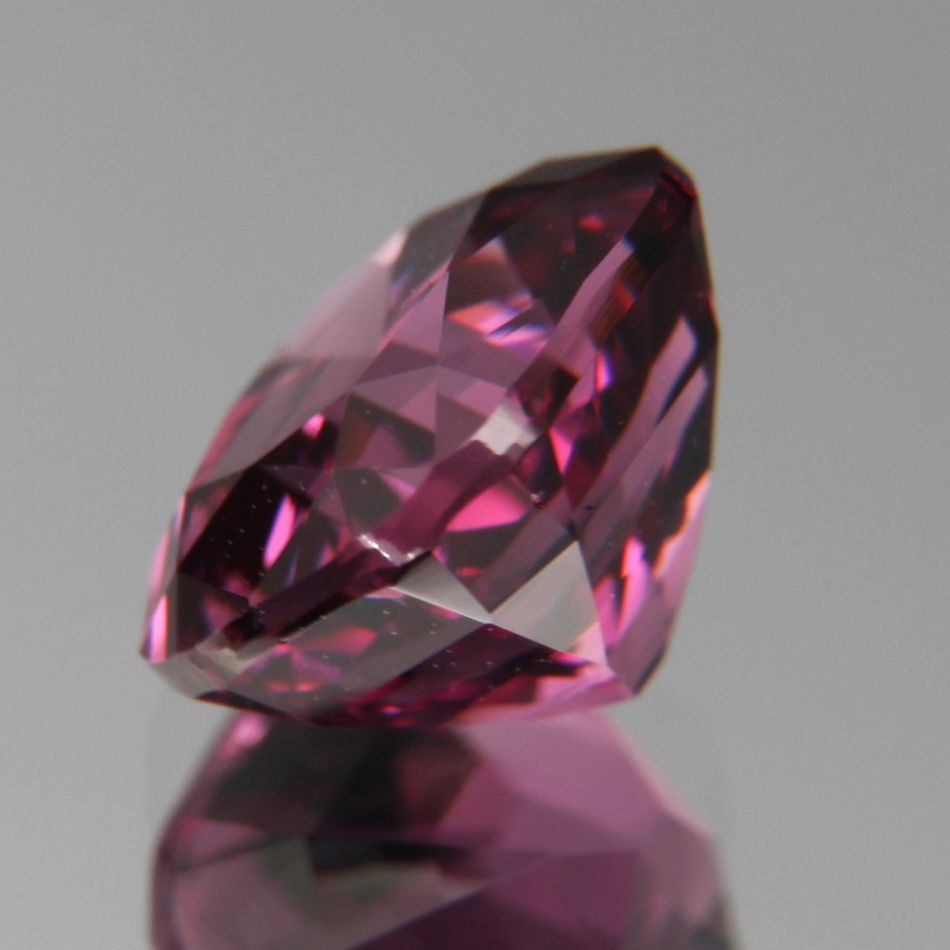 Rhodolith 1.84ct