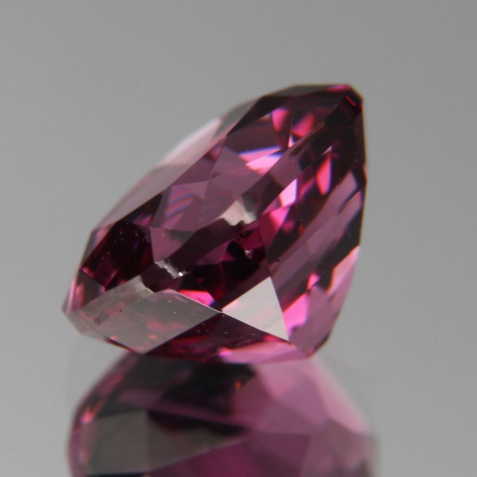 Rhodolith 1.84ct