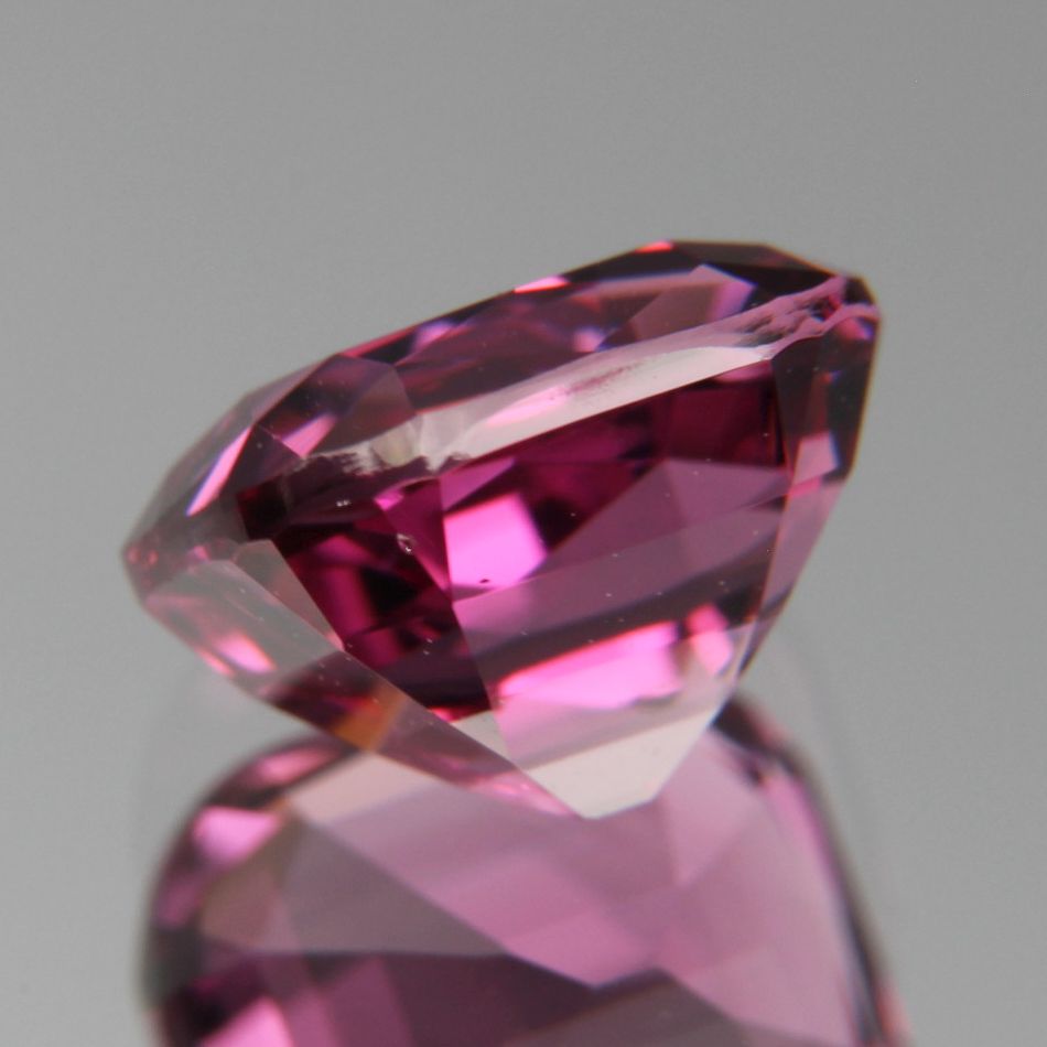 Rhodolith 1.84ct