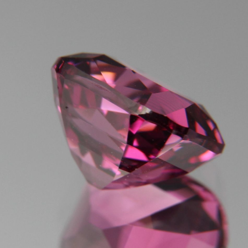 Rhodolith 1.84ct
