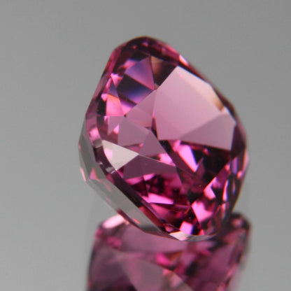 Rhodolith 1.84ct