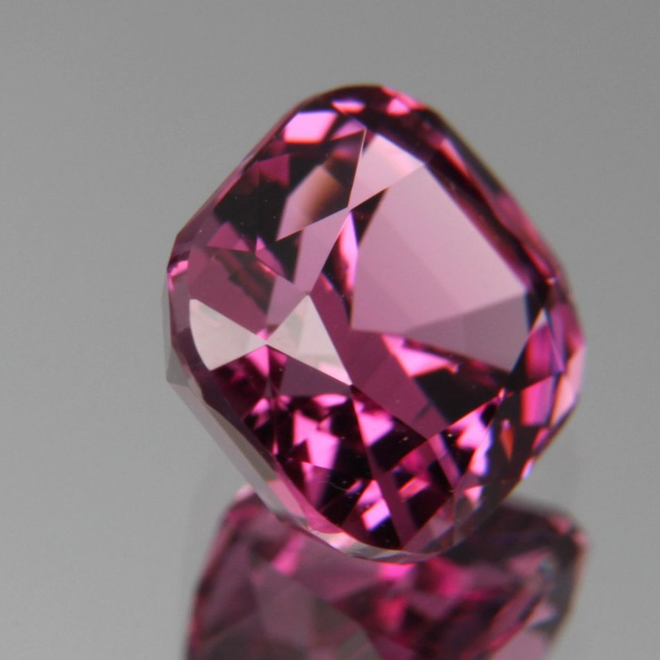 Rhodolith 1.84ct