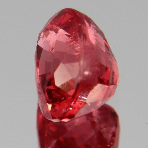 Rot-Oranger Spinell 1.20 ct