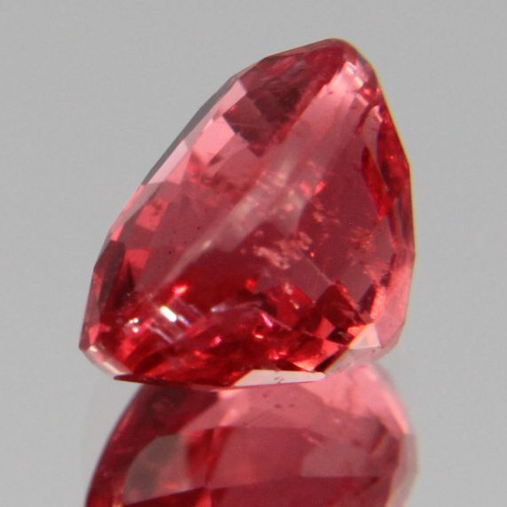 Rot-Oranger Spinell 1.20 ct