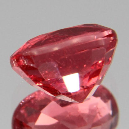 Rot-Oranger Spinell 1.20 ct