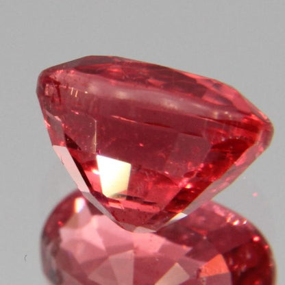 Rot-Oranger Spinell 1.20 ct