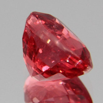Rot-Oranger Spinell 1.20 ct