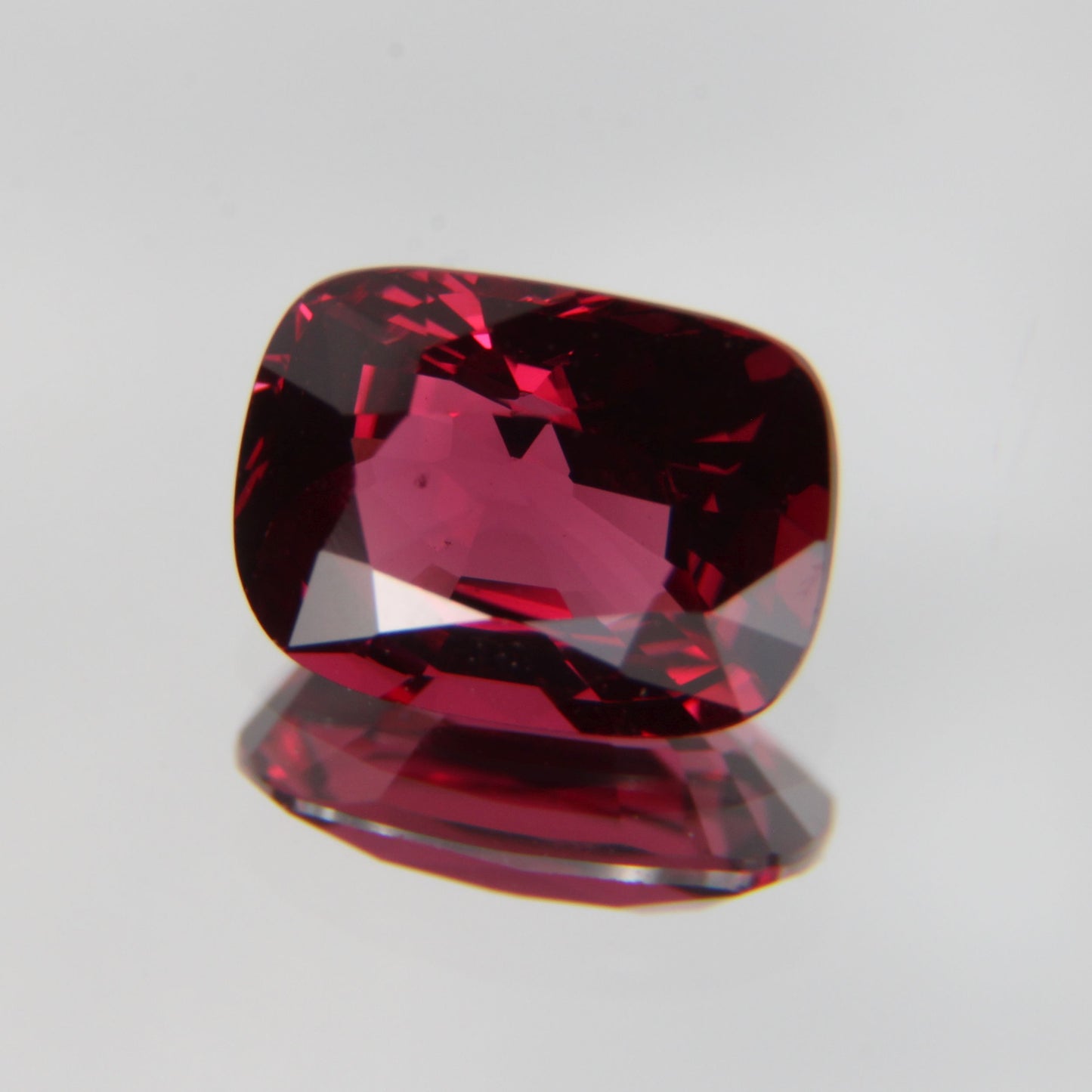 roter Spinel 1.07 ct