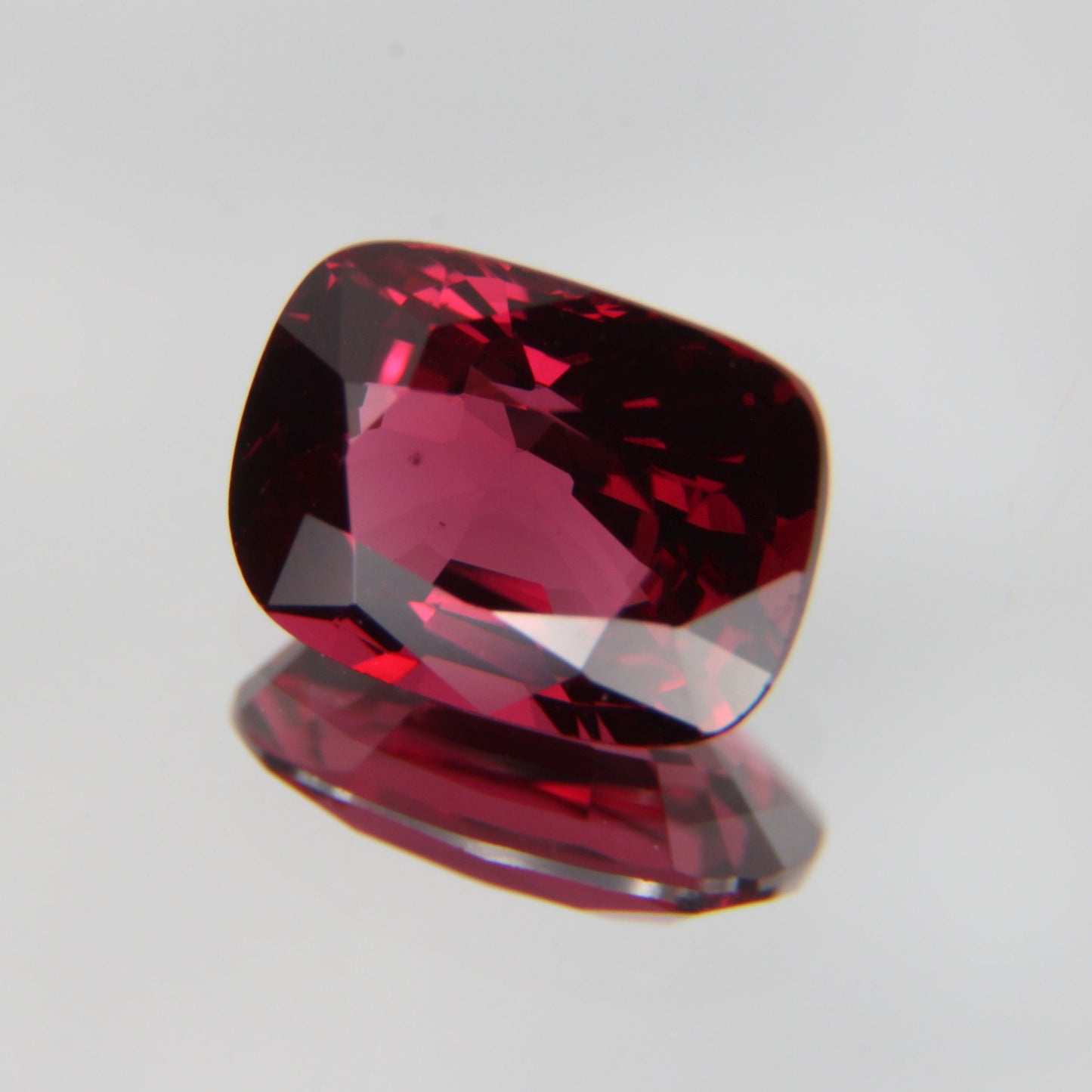 roter Spinel 1.07 ct