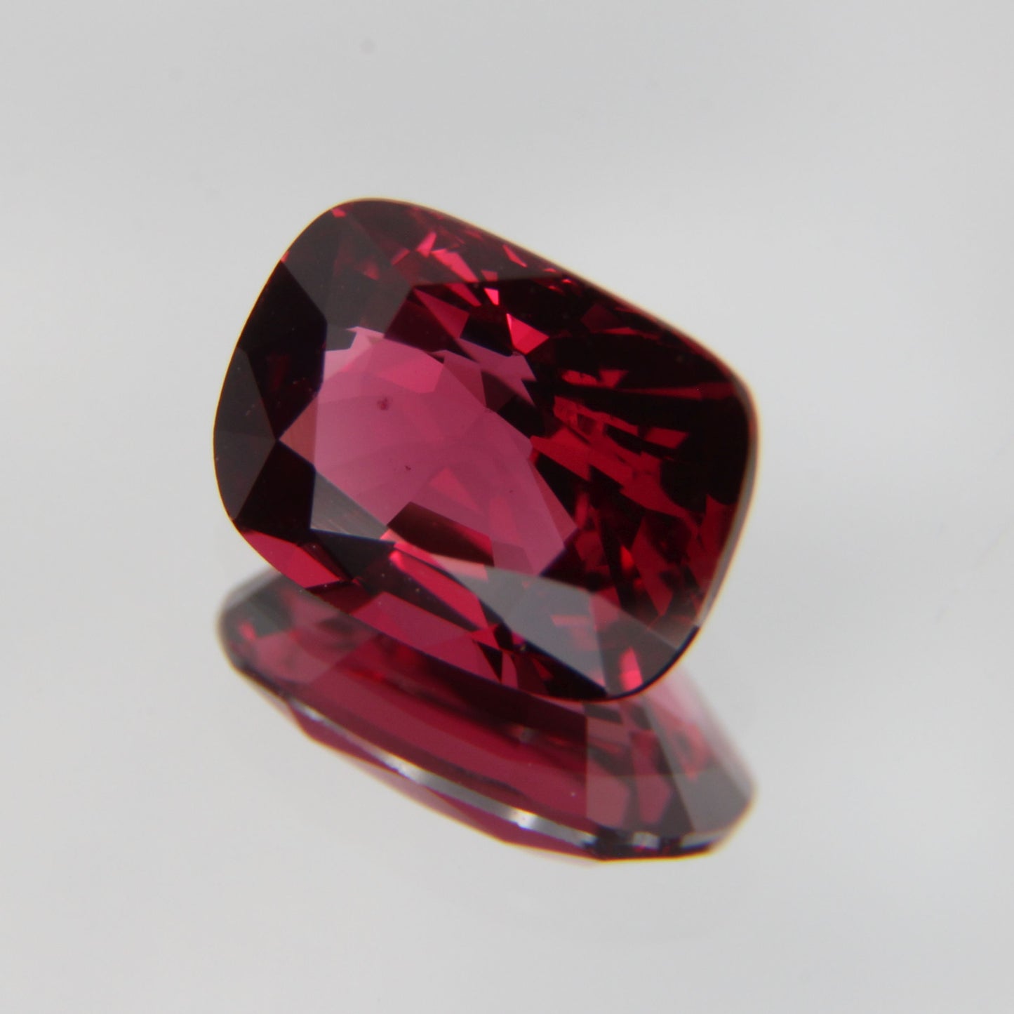 roter Spinel 1.07 ct