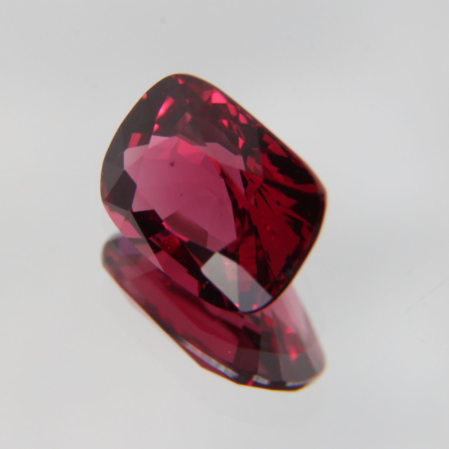 roter Spinel 1.07 ct