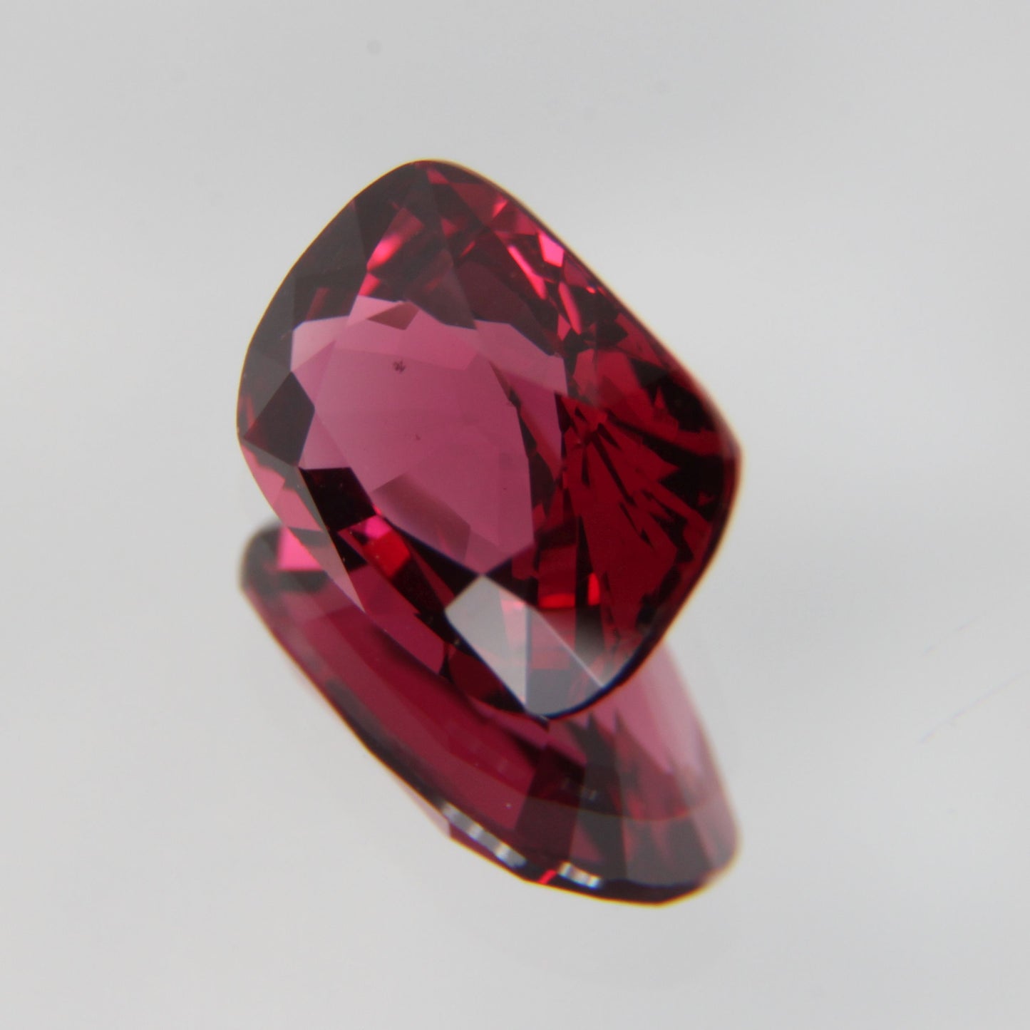 roter Spinel 1.07 ct