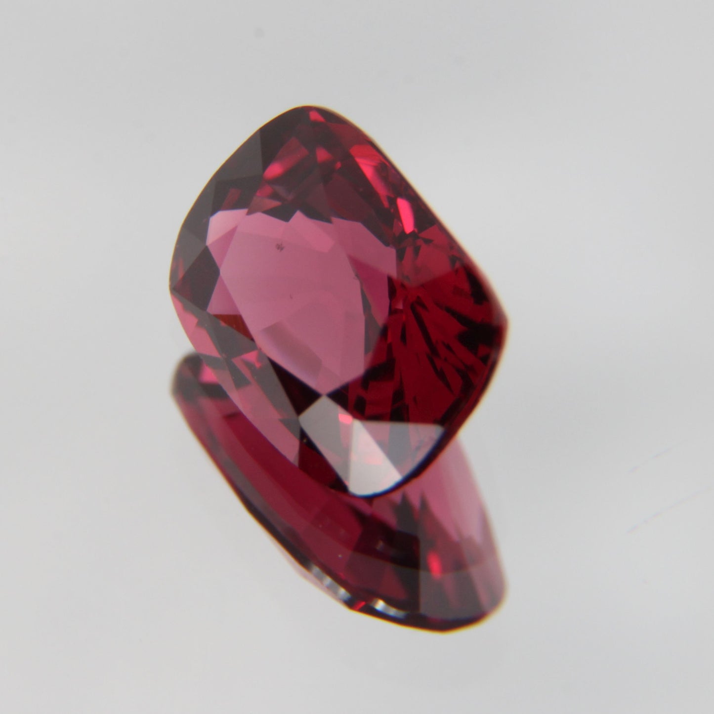 roter Spinel 1.07 ct