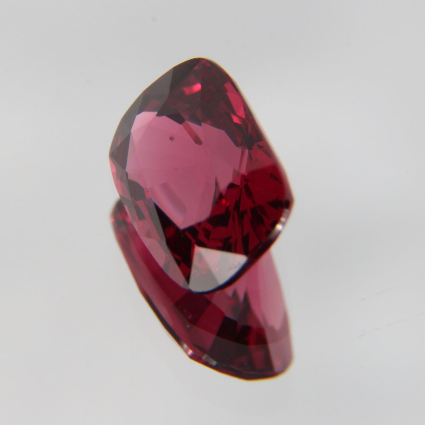 roter Spinel 1.07 ct