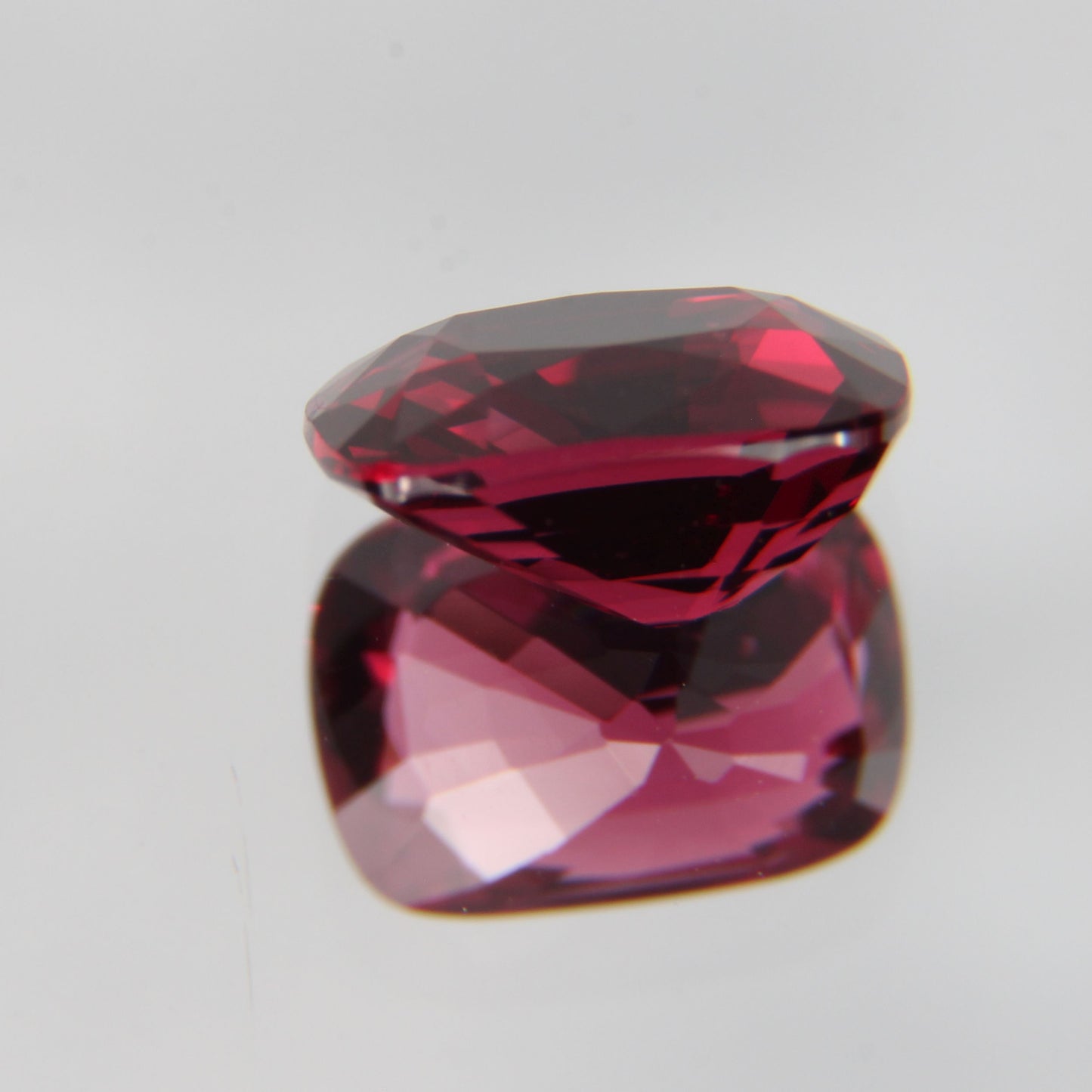 roter Spinel 1.07 ct