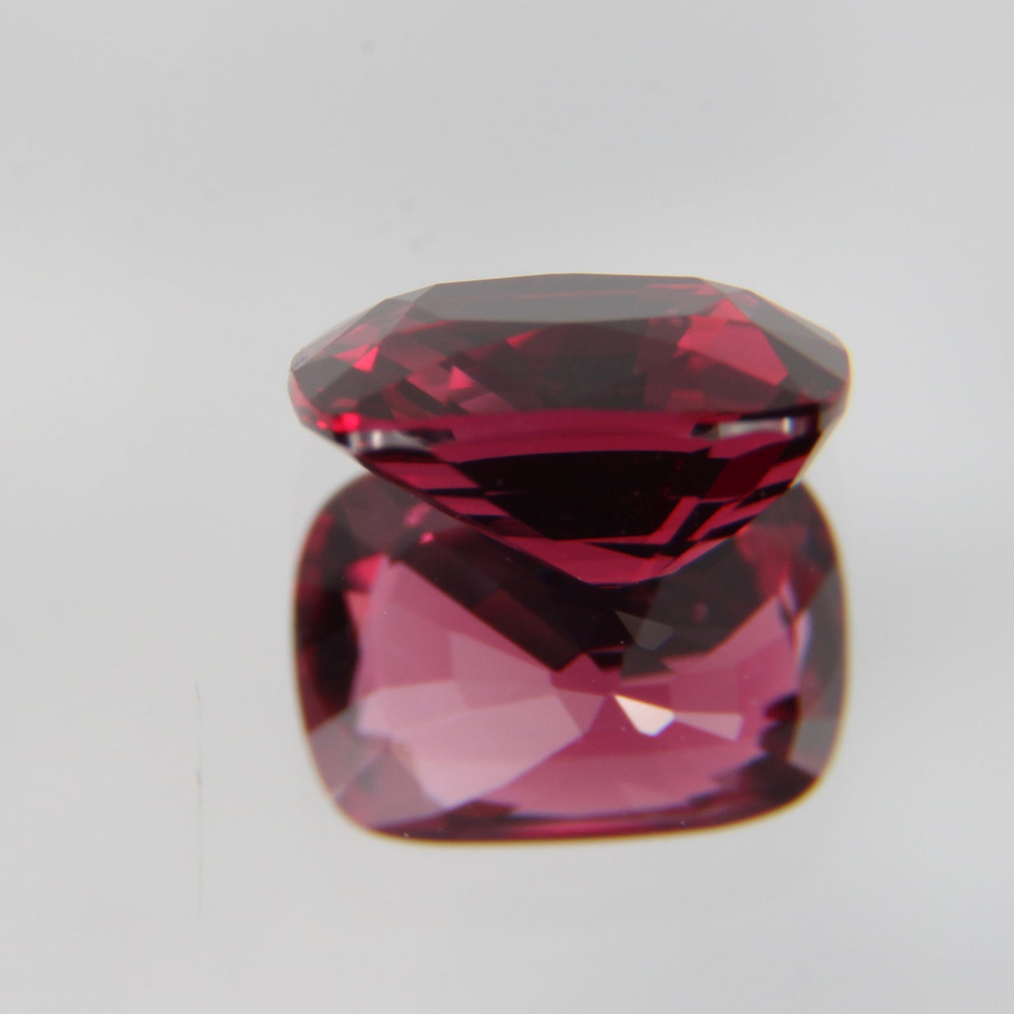 roter Spinel 1.07 ct