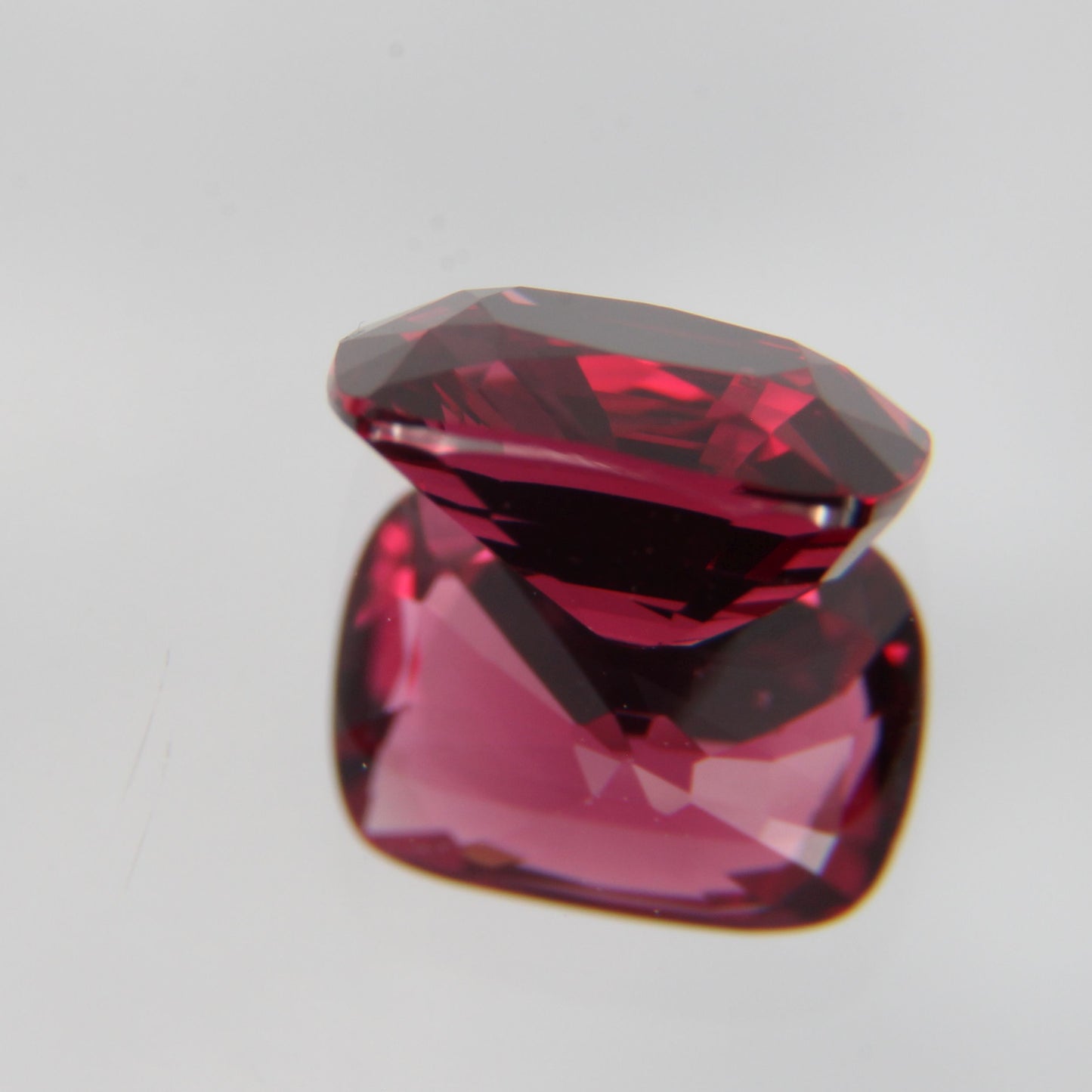 roter Spinel 1.07 ct