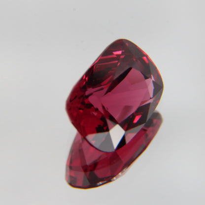 roter Spinel 1.07 ct