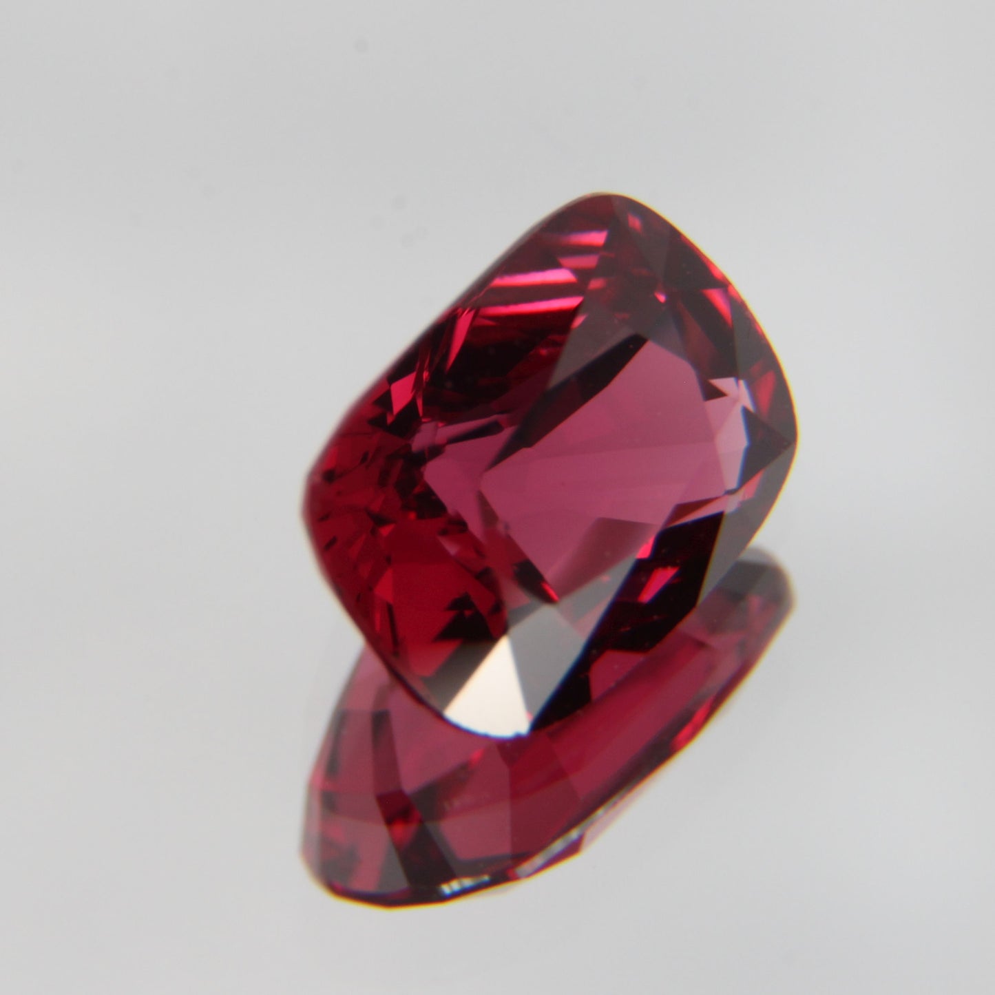 roter Spinel 1.07 ct