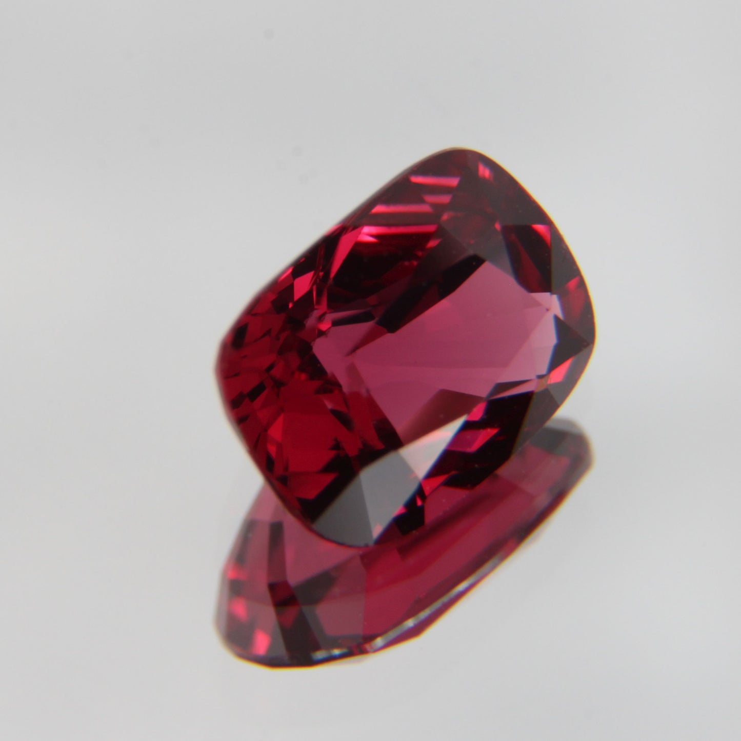 roter Spinel 1.07 ct
