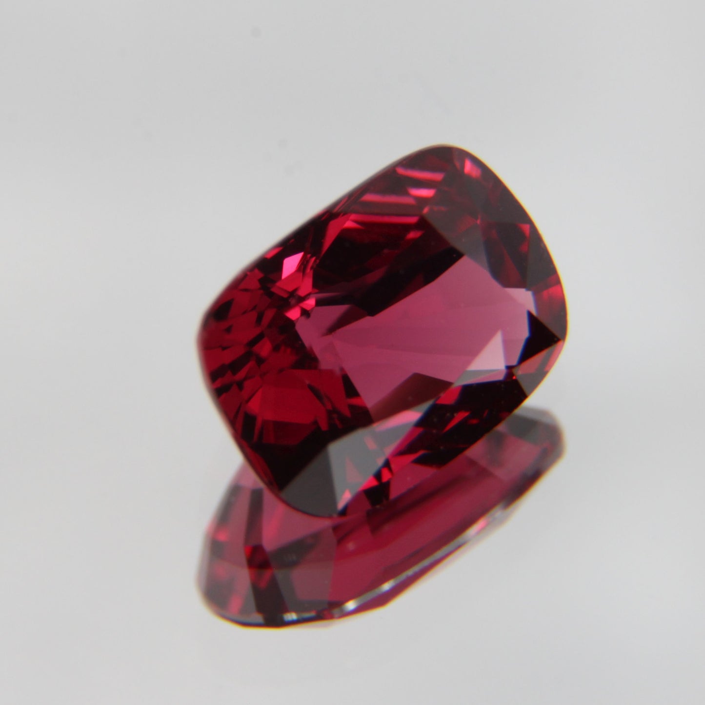 roter Spinel 1.07 ct