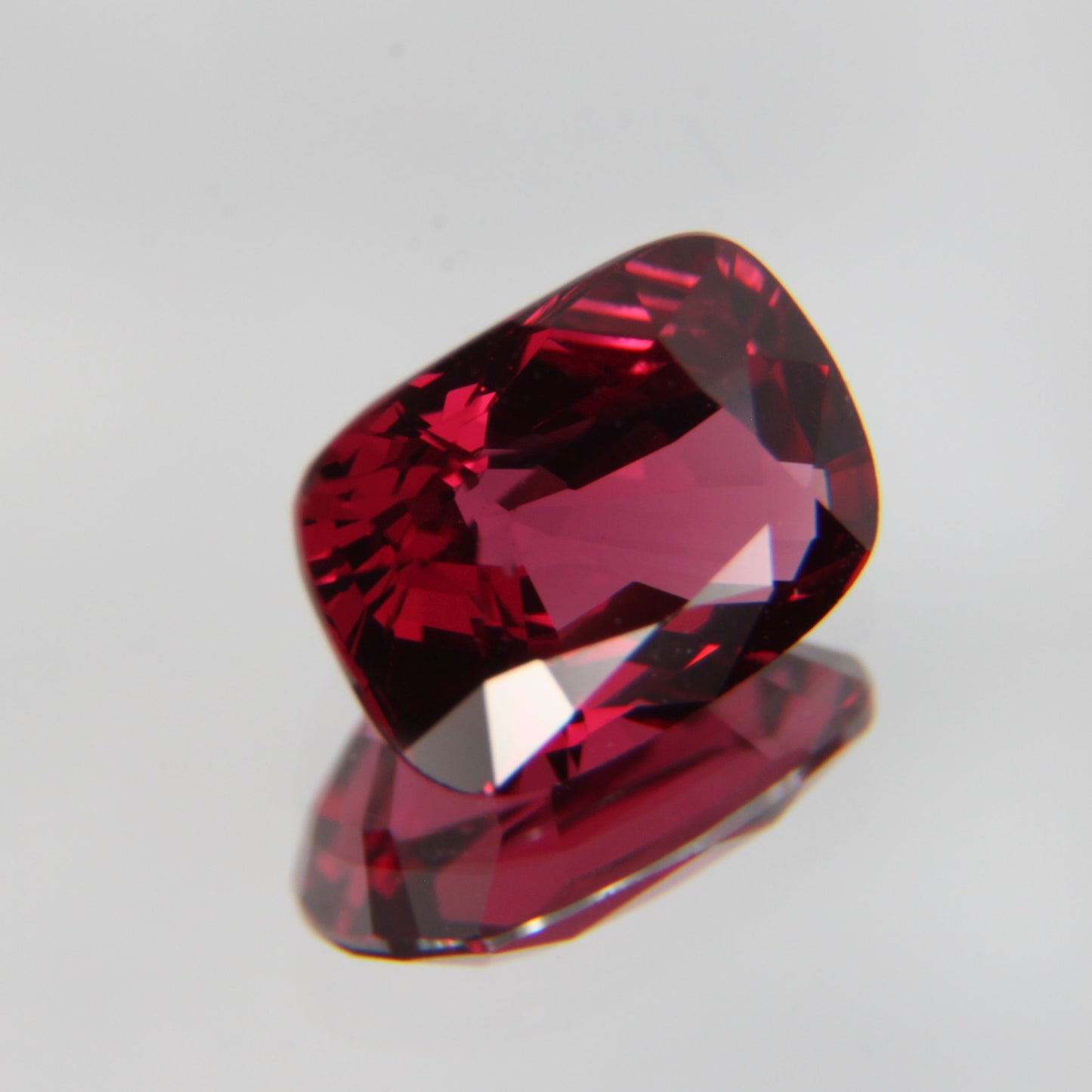roter Spinel 1.07 ct