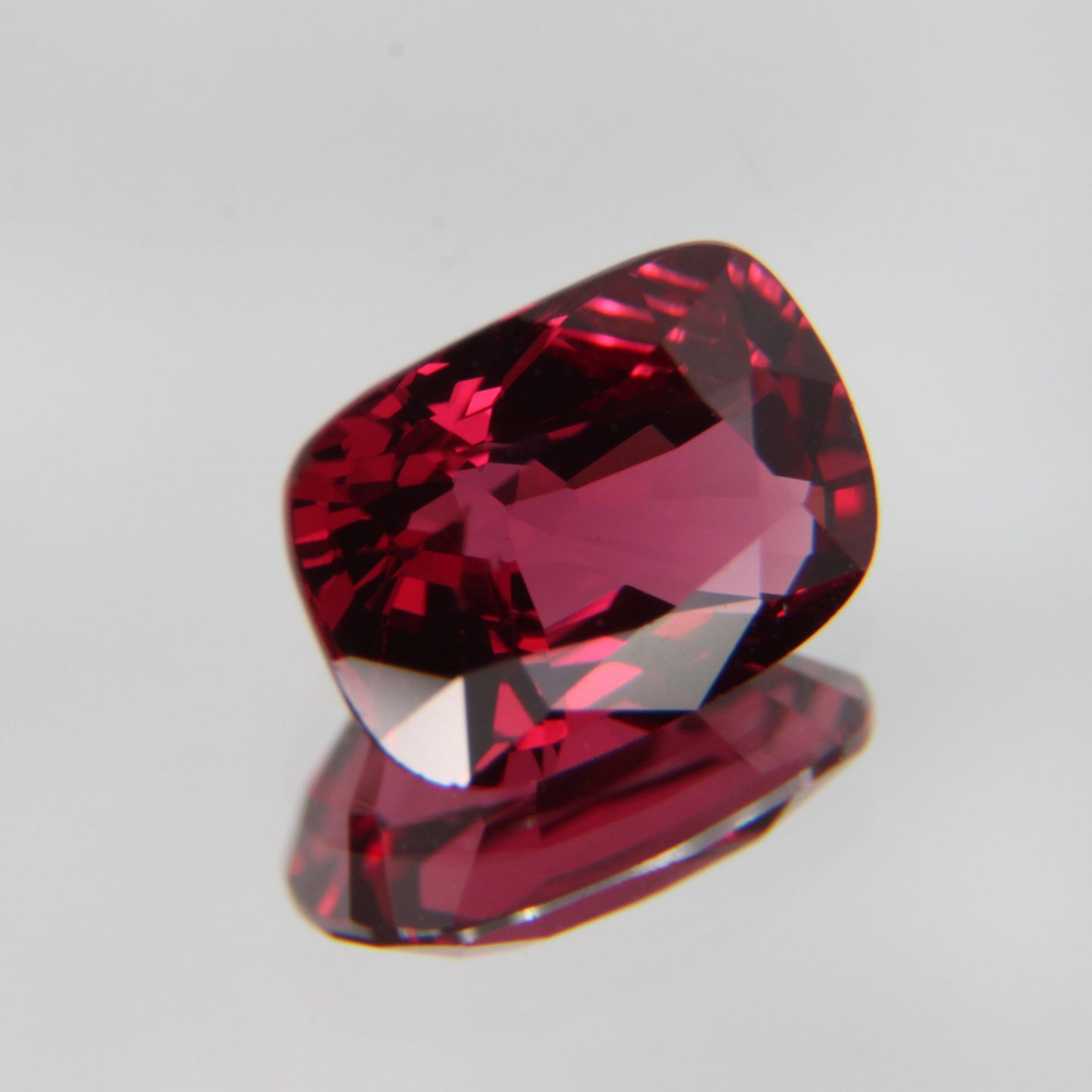 roter Spinel 1.07 ct