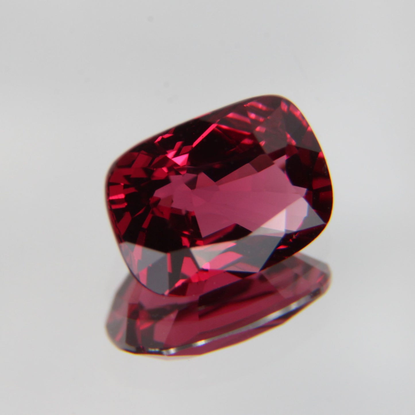 roter Spinel 1.07 ct