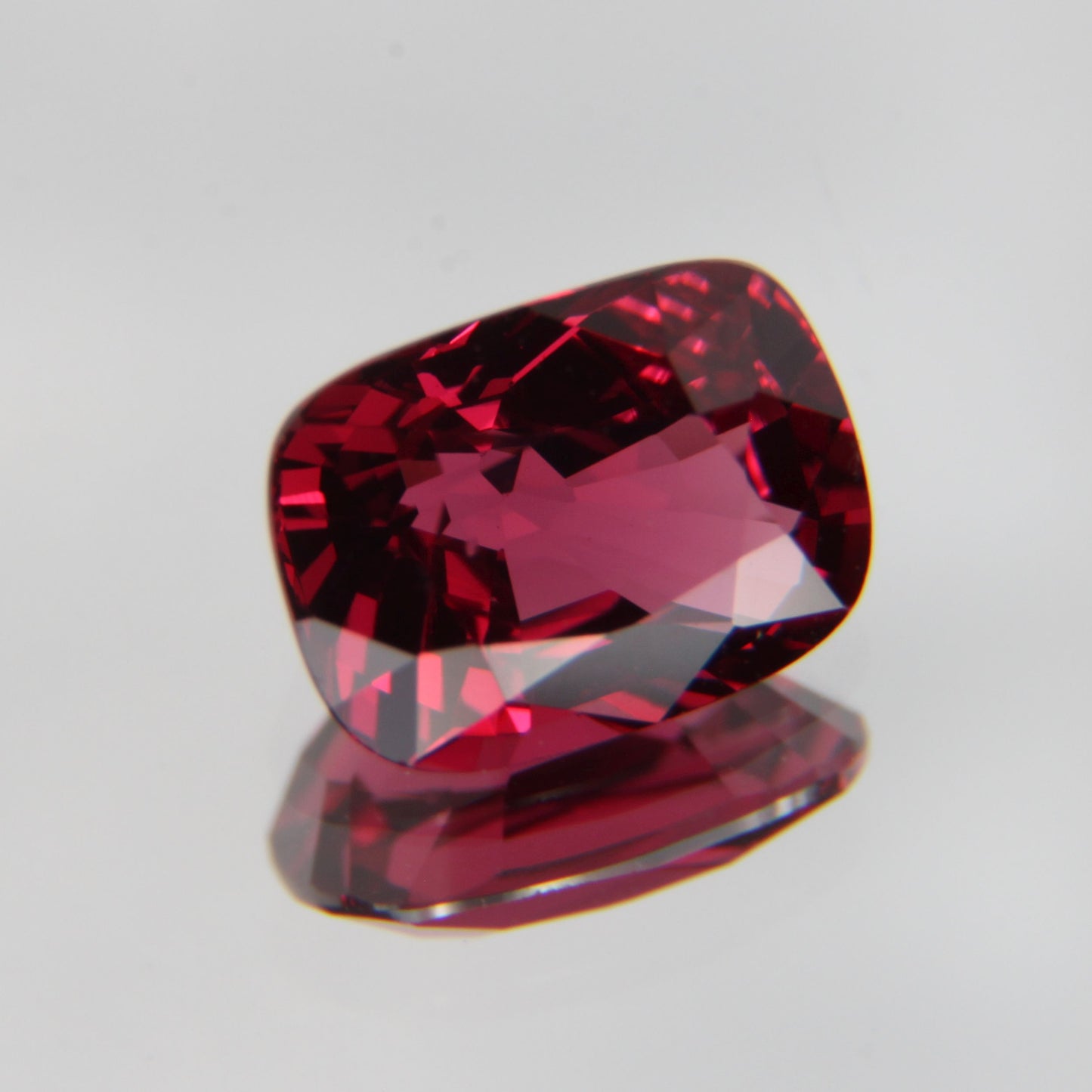 roter Spinel 1.07 ct