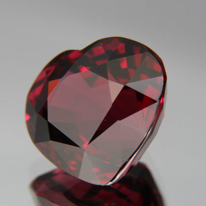 Umbalit Granat 9.01ct