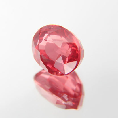 rötlich-Oranger Spinell 1.12 ct