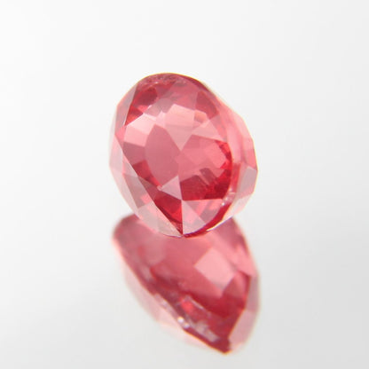 rötlich-Oranger Spinell 1.12 ct